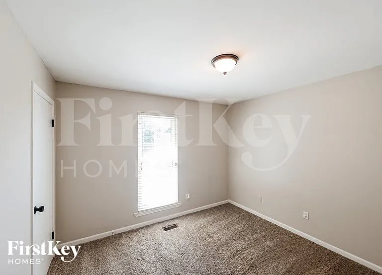 1521 Cedargate Cir — Photo 10