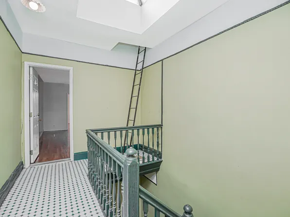 599 18th Street image 18 of 44