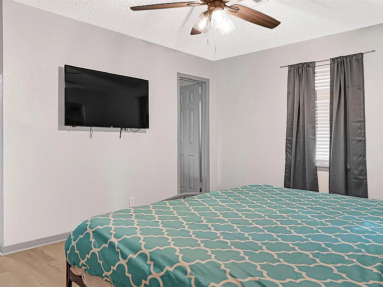 1806 Clayton Dr — Photo 22