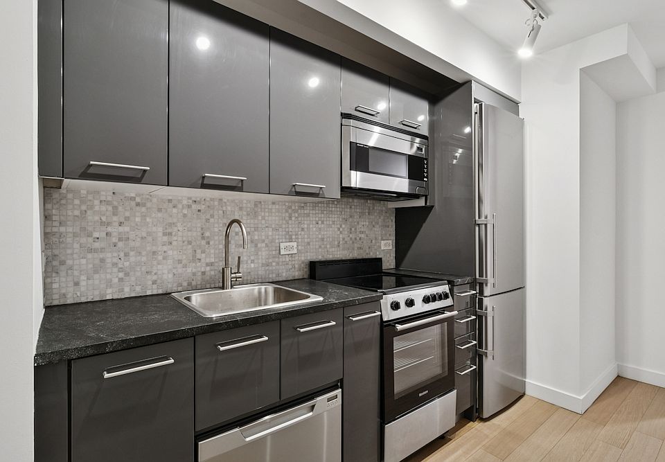 1st image of 20 Exchange Pl APT 1218
