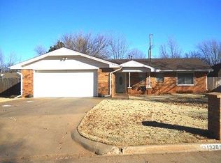 1320 N Terrace Dr, Weatherford, OK 73096