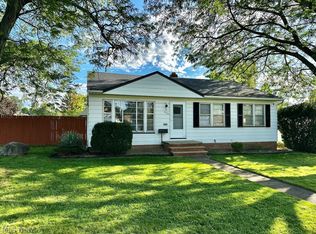 11221 Aaron Dr, Parma, OH 44130