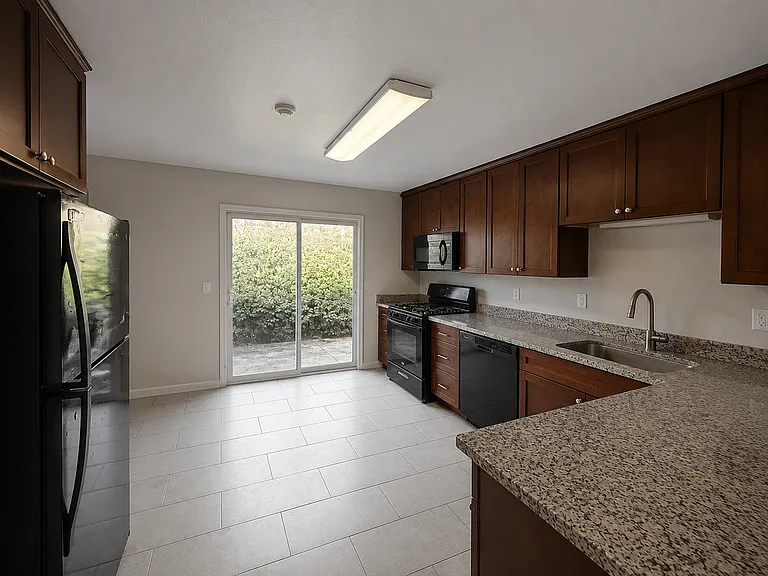 3320 Mendocino Ave #B — Photo 7