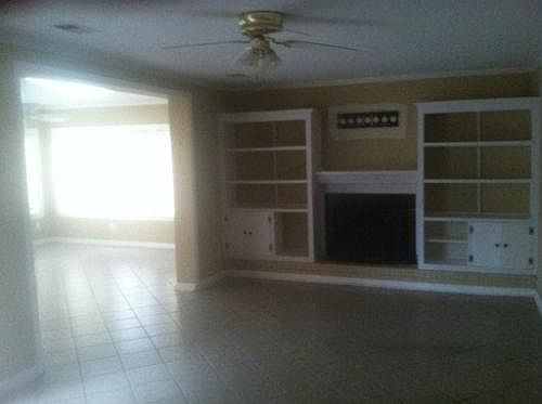 5th image of 817 Hiawatha Dr