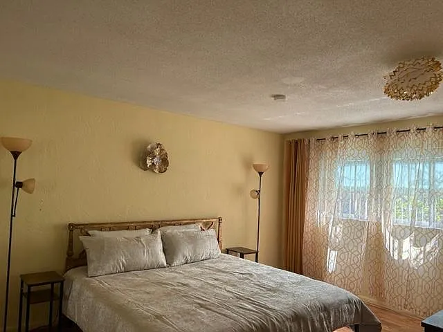 King Size bedroom