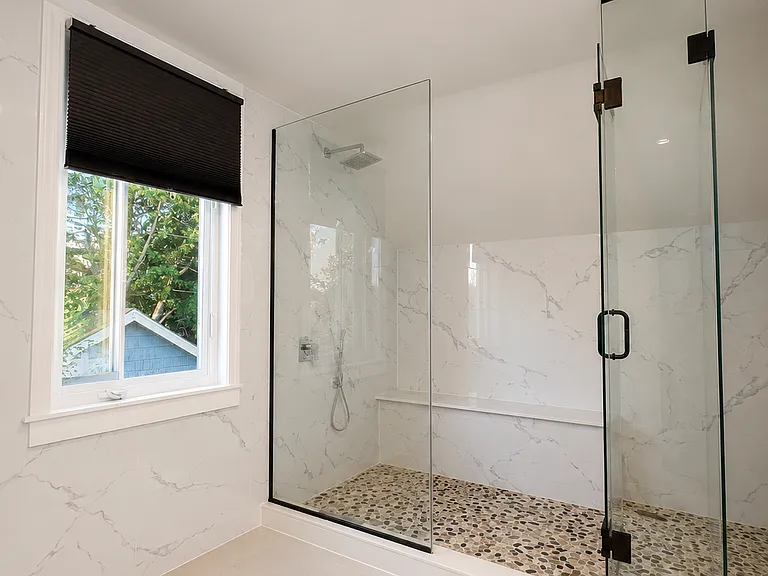 2nd floor bathroom, Big Standing shower