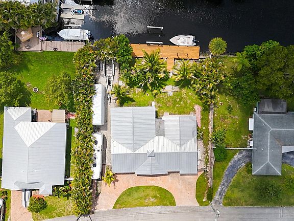 3rd image of 26 SW Cabana Point Circle