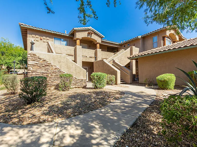 11500 E Cochise Dr #1060 — Photo 2
