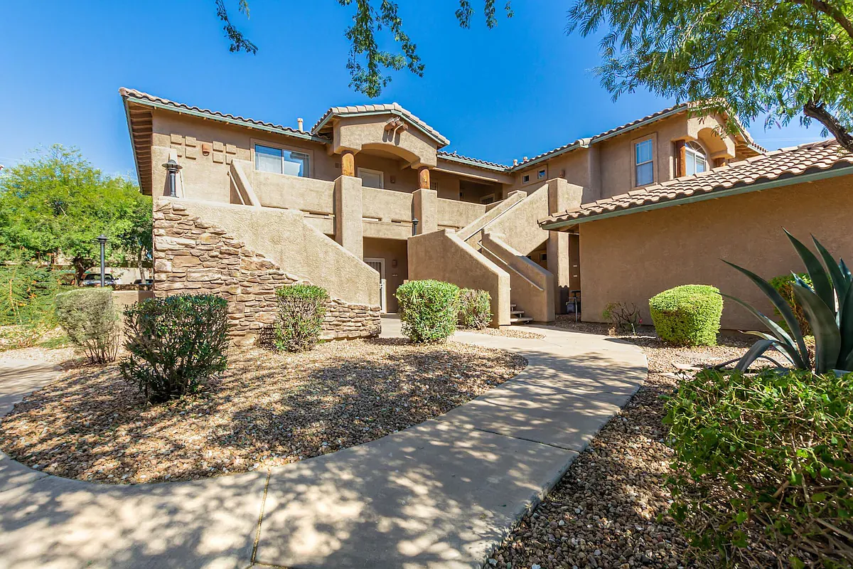 Building Photo - 11500 E Cochise Dr #1060