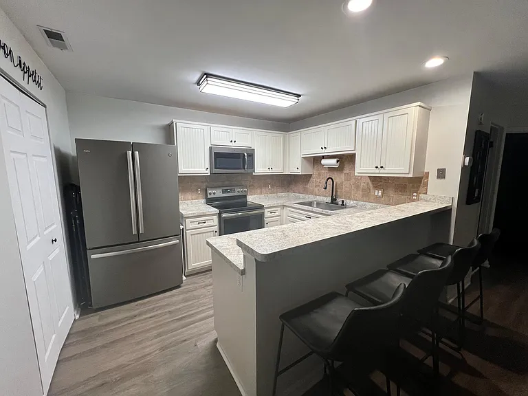 12 Pheasant Meadow Dr — Photo 2