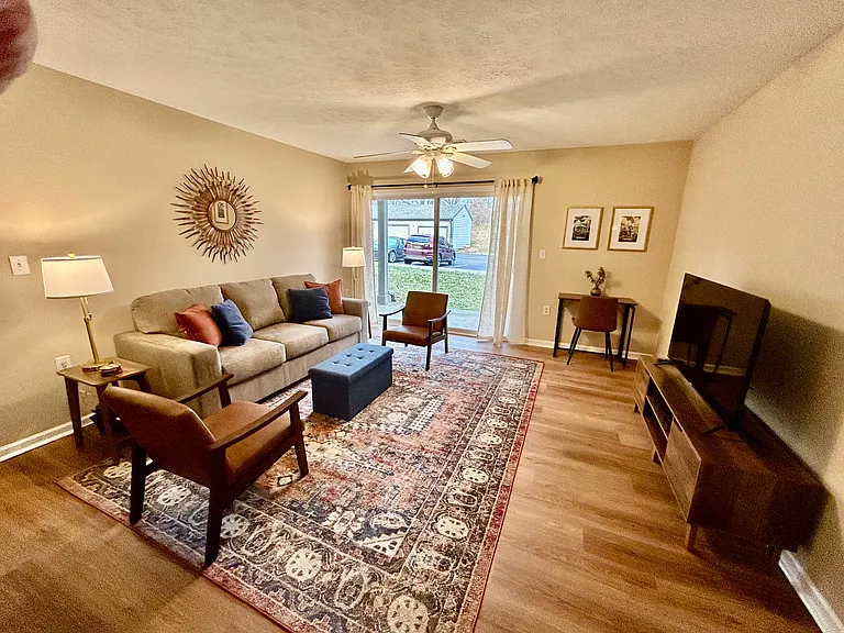 10404 Southern Meadows Dr #103 — Photo 2