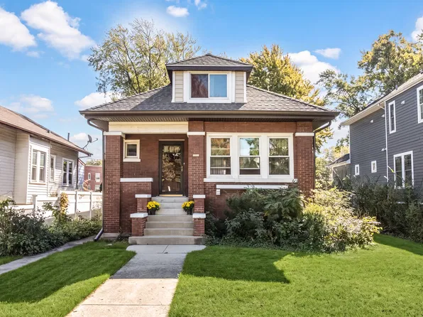 5685 N New Hampshire Ave, Chicago, IL 60631