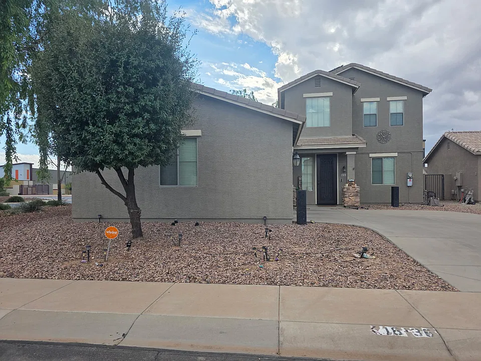 18136 N Arbor Dr