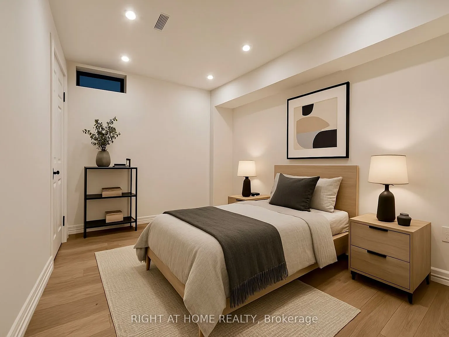 2 bed, $1,900 — Photo 4