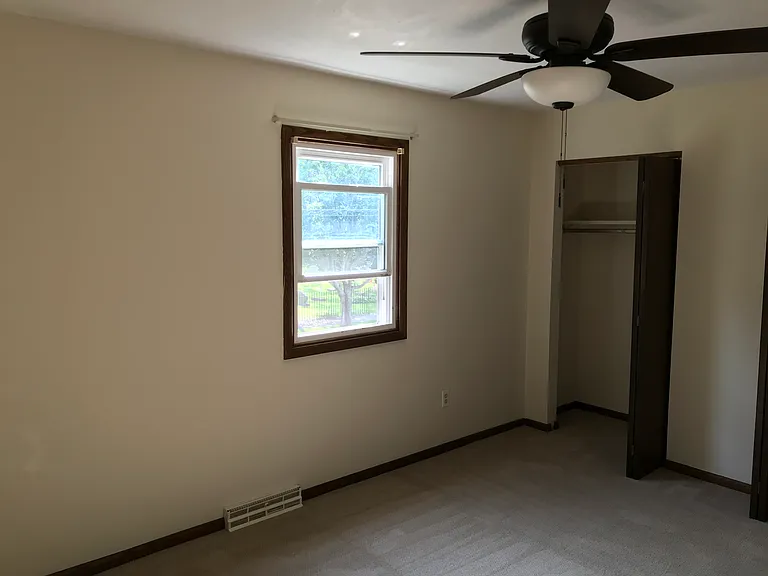 2217 Chestnut St — Photo 4