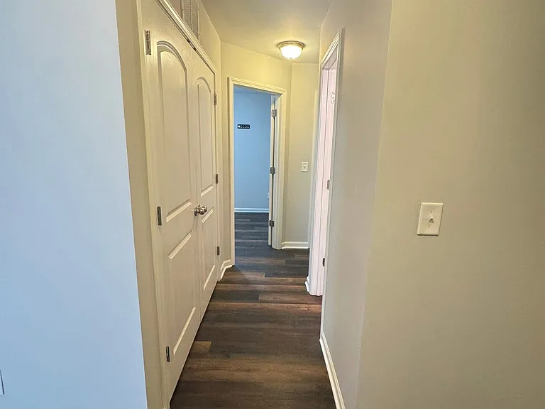 1617 Friendly Rd — Photo 12