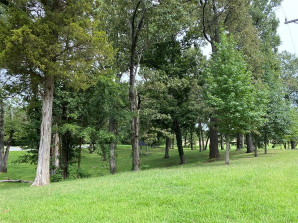 650 Everett Ln, Hopkinsville, KY 42240