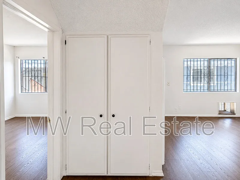 2 bed, 1.0 bath, 750 sqft, $2,250 — Photo 3