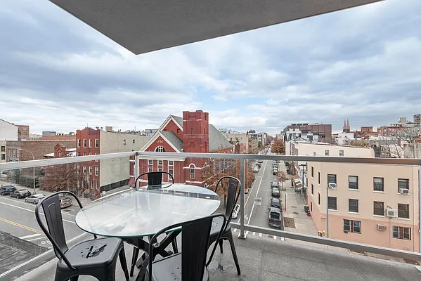 Sold by Nest Seekers International | media 7