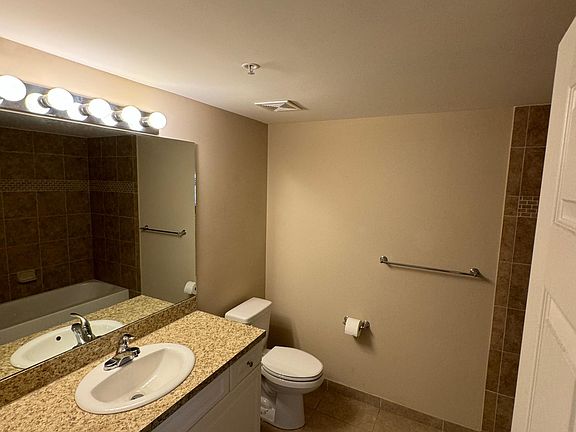 4th image of 27430 Palmesta Cir #15