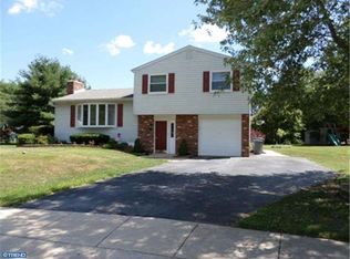 215 Fowler Dr, West Chester, PA 19382
