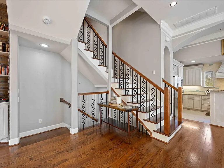 328 Bomar St — Photo 12