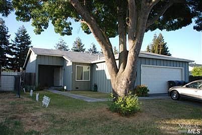 1st image of 852 Breton Dr