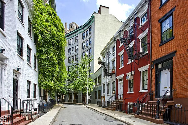 Rented by Brown Harris Stevens | media 9