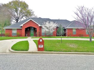 905 Rico Dr, Athens, TX 75751