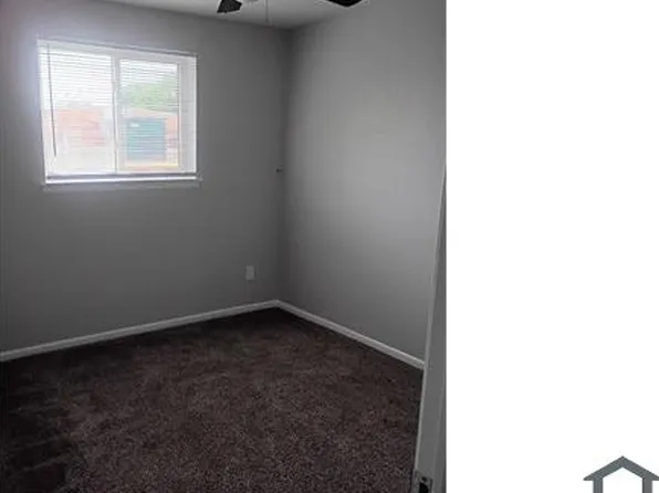 2235 Moore Rd, Lincoln Park, MI 48146