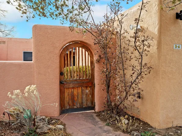 1810 Calle De Sebastian Unit D4, Santa Fe, NM 87505