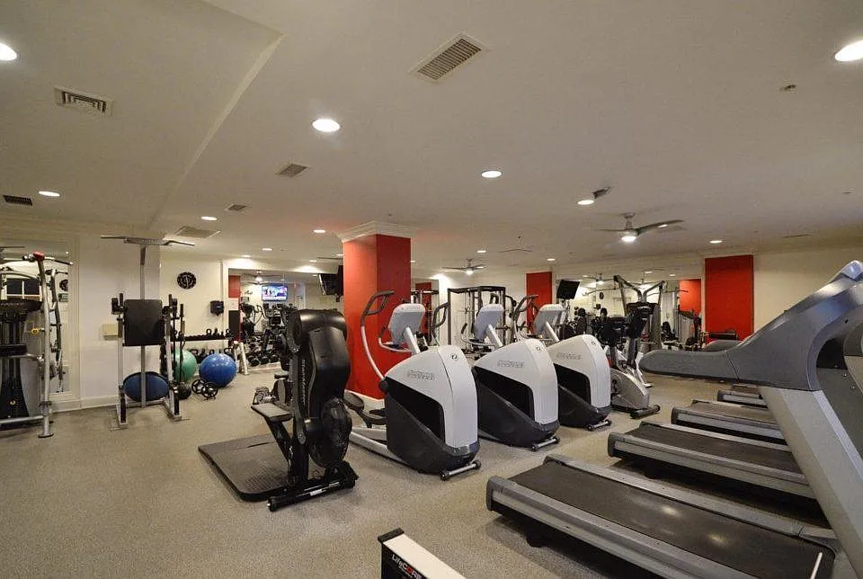 2655 Prosperity Ave #120