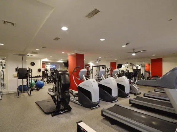 2655 Prosperity Ave, Fairfax, VA