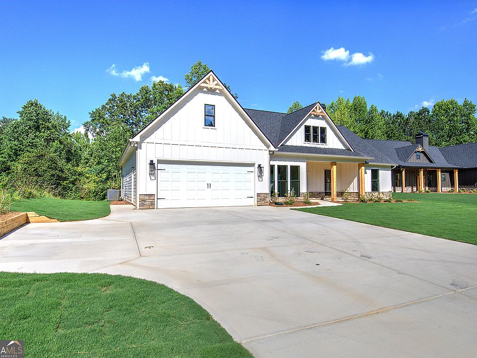 1st image of 663 Clyde Cole Rd