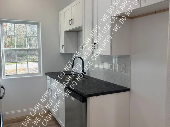 1003 Lynn St #A, Diboll, TX 75941