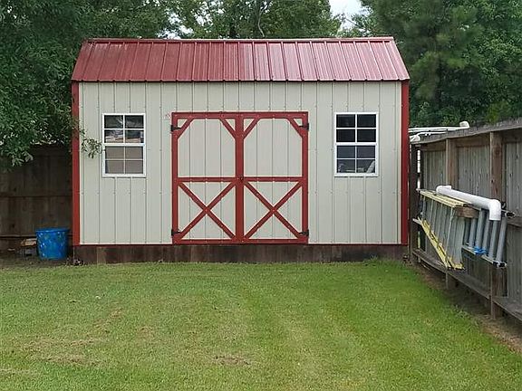 5th image of 2524 Carolyn Dr