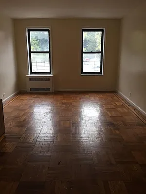 Rented by Roberto Guilbet, LREB | media 53