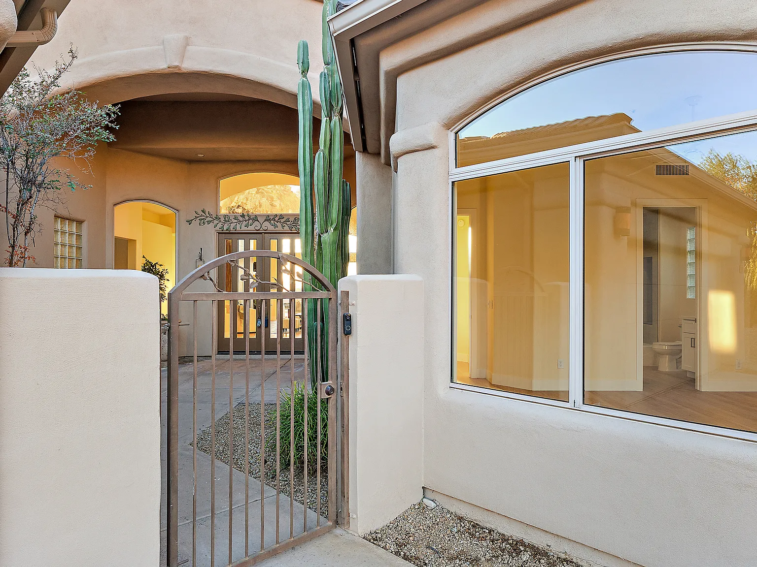 3 bed, 2.5 bath, 3107 sqft, $12,000 — Photo 3