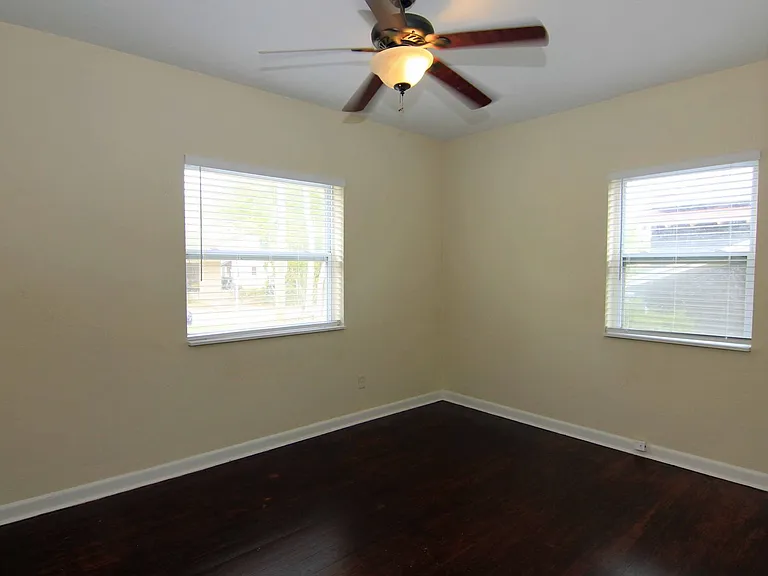 1433 Cardinal Rd — Photo 11