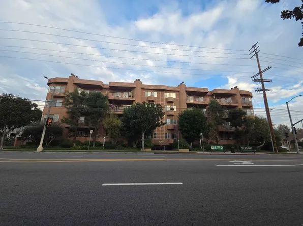 4310 Cahuenga Blvd, North Hollywood, CA 91602