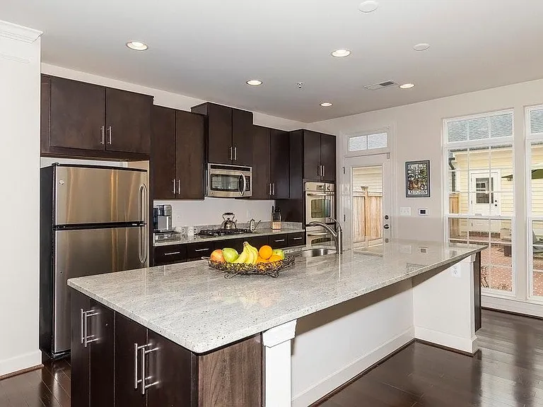 7870 Tilghman St — Photo 3