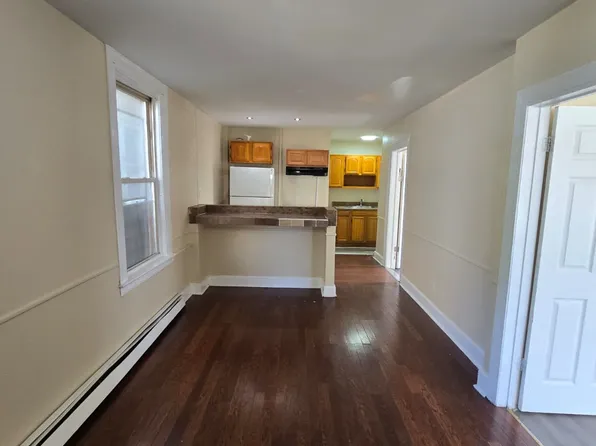 60 Wilkinson Ave, Jersey City, NJ