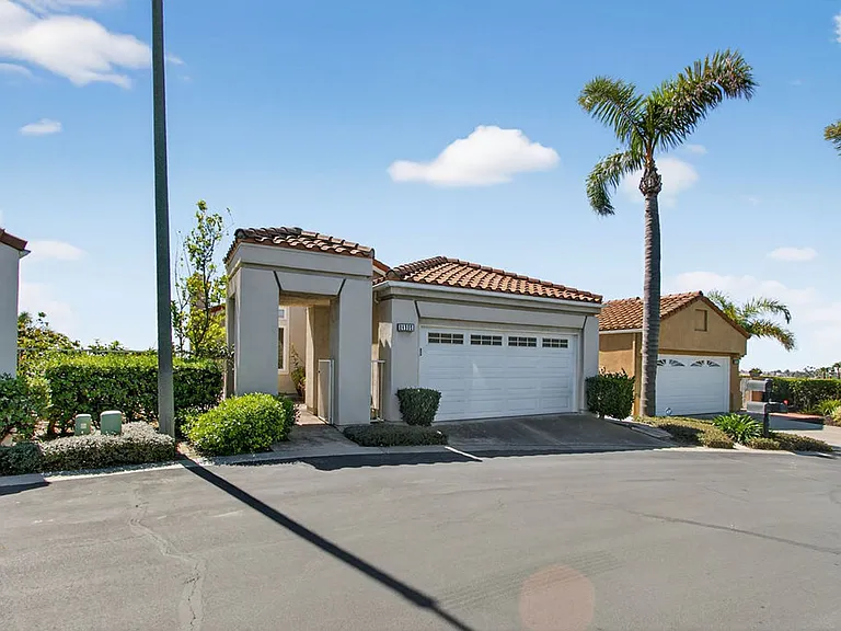 24902 Sea Crest Dr — Photo 1