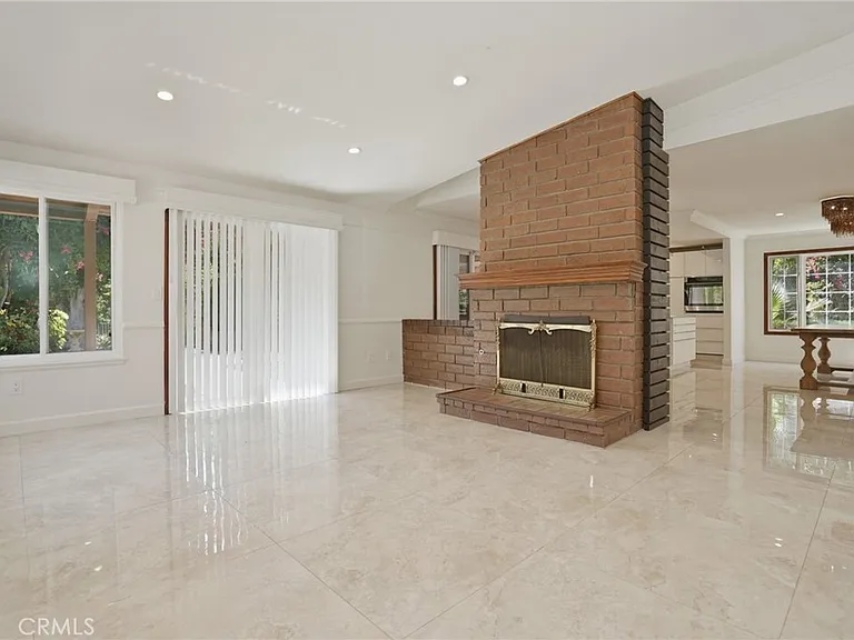 16682 Oakhurst Cir — Photo 25