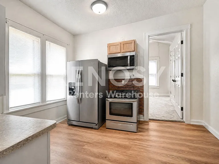 3015 Girard Ave N #1 — Photo 2