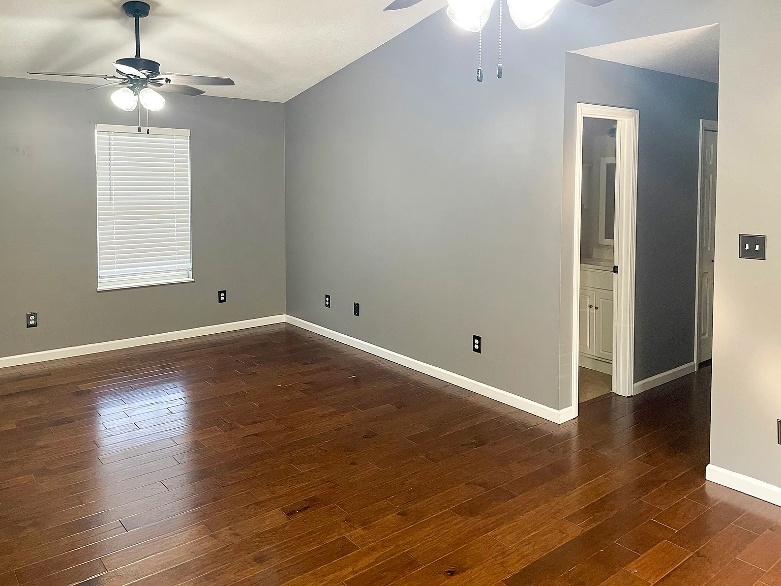7301 Emerald Farm Way — Photo 2