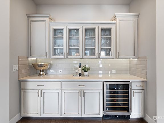 5th image of 6323 62nd Street NW