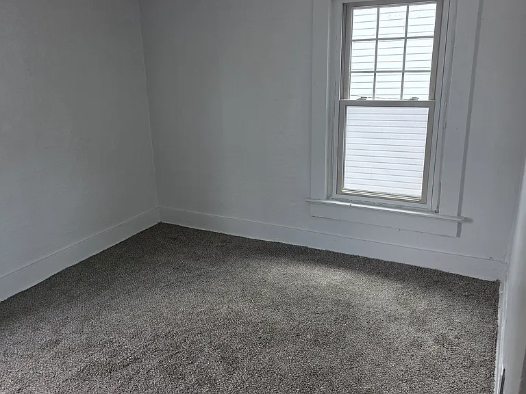 223 N Greenmount Ave — Photo 6