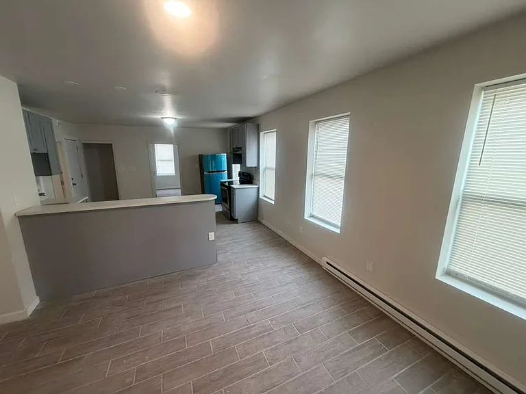 10 Union St #3 — Photo 6