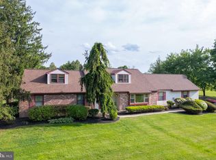 173 Pine Ln, Newtown, PA 18940